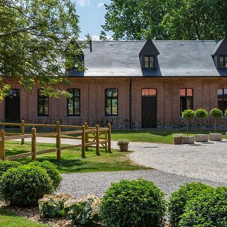 Отель Haras De Barry Sainghin-en-Melantois Экстерьер фото